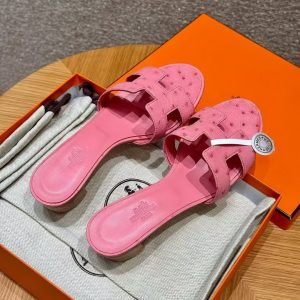 Alternative view of Hermes Oasis Sandal Women High Heel Sandal in Ostrich Bubble Gum