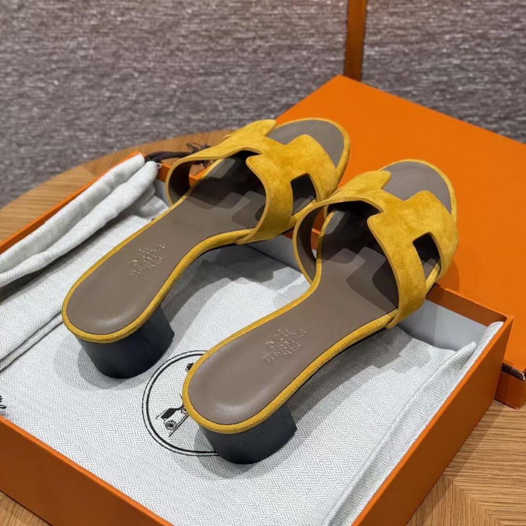 Hermes Oasis Sandal Women High Heel Sandal in Suede Goatskin Yellow Jade Yellow - Image 12