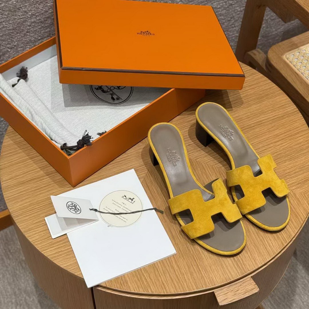 Hermes Oasis Sandal Women High Heel Sandal in Suede Goatskin Yellow Jade Yellow - Image 3