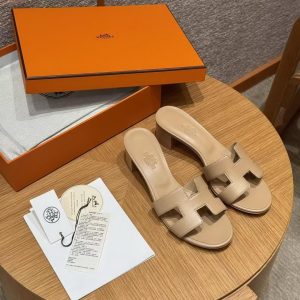 Alternative view of Hermes Oasis Sandal Women High Heel Sandal in Swift Calfskin Beige Albinos