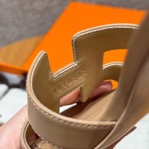 Hermes Oasis Sandal Women High Heel Sandal in Swift Calfskin Beige Albinos - Image 6