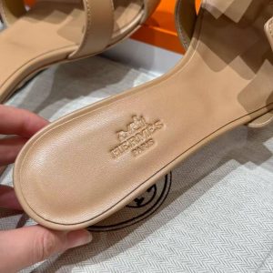 Hermes Oasis Sandal Women High Heel Sandal in Swift Calfskin Beige Albinos - Image 3