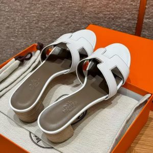 Alternative view of Hermes Oasis Sandal Women High Heel Sandal in Swift Calfskin Blanc H071002Z 02340