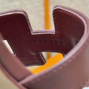Hermes Oasis Sandal Women High Heel Sandal in Swift Calfskin Hermes Red - Image 3