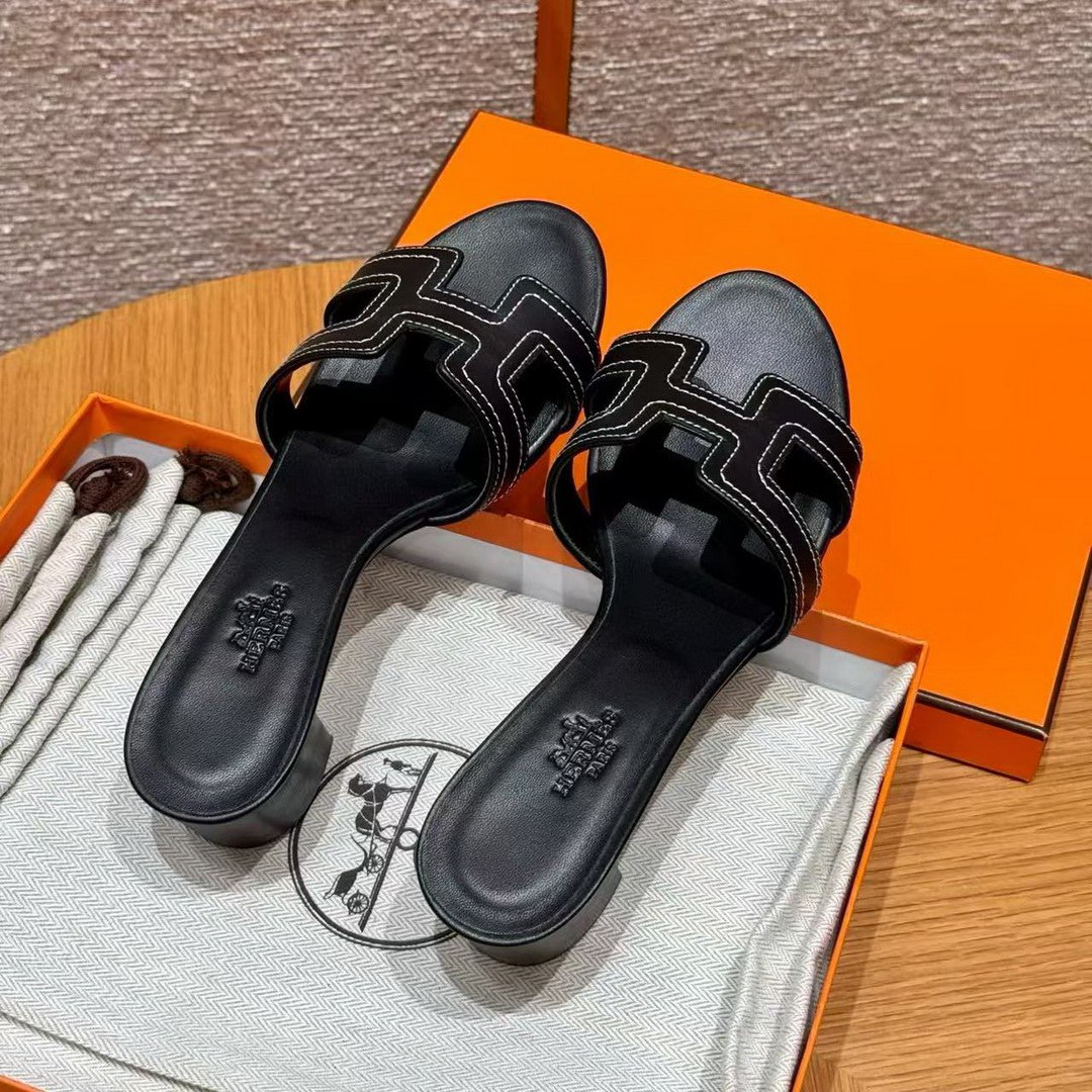 Hermes Oasis Sandal Women High Heel Sandal in Swift Calfskin Noir Blanc - Image 14