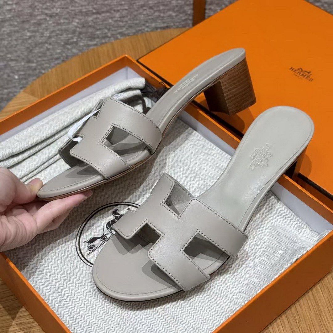 Hermes Oasis Sandal Women High Heel Sandal in Swift Calfskin Pebble Beige - Image 14