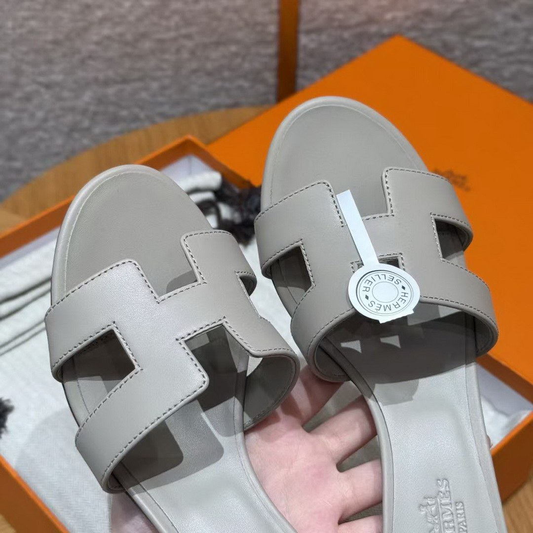 Hermes Oasis Sandal Women High Heel Sandal in Swift Calfskin Pebble Beige - Image 10