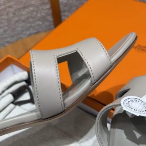 Hermes Oasis Sandal Women High Heel Sandal in Swift Calfskin Pebble Beige - Image 6