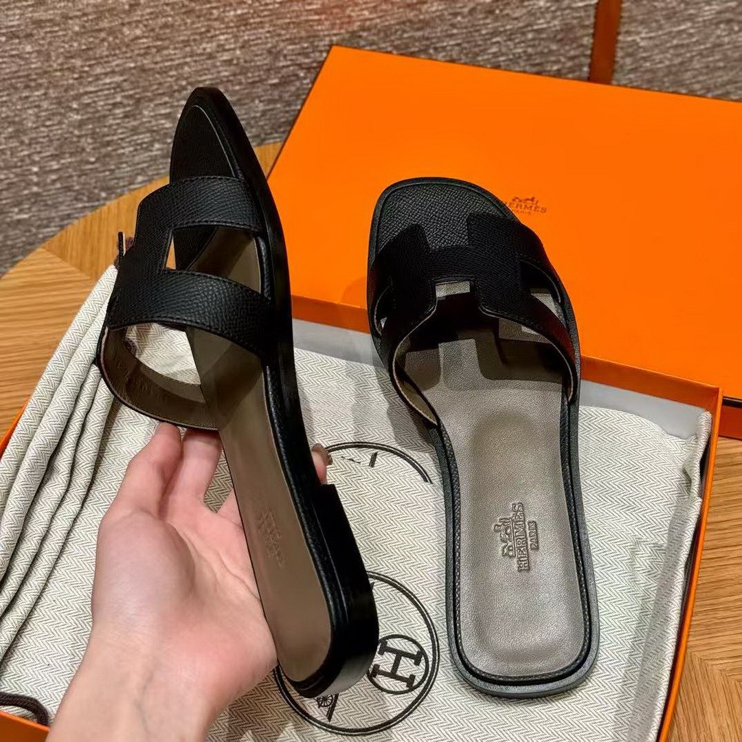 Hermes Oran Sandal Women Epsom Calfskin Black Etoupe - Image 10