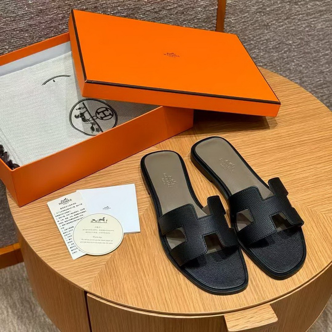 Hermes Oran Sandal Women Epsom Calfskin Black Etoupe - Image 4