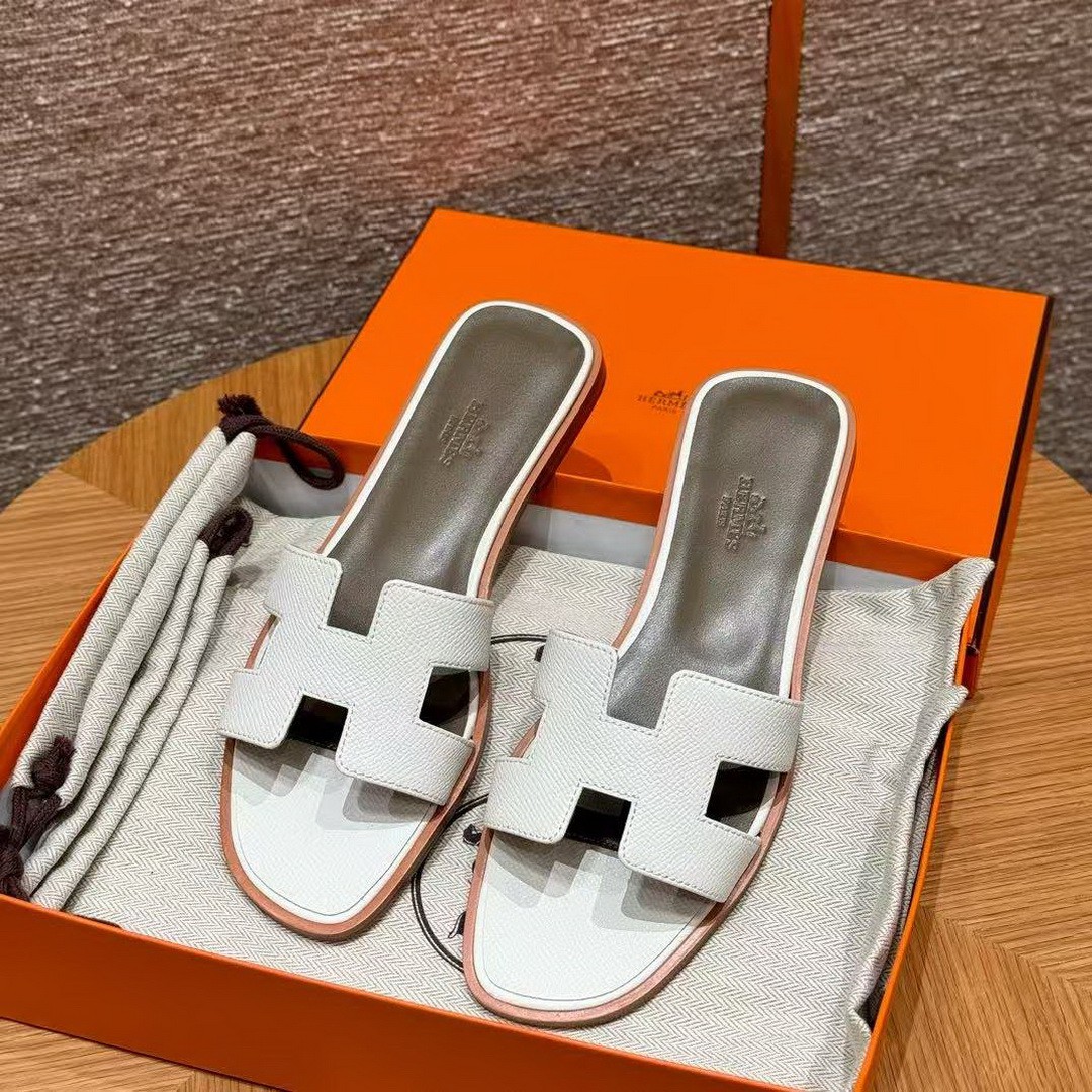 Hermes Oran Sandal Women Epsom Calfskin Blanc Etoupe - Image 12