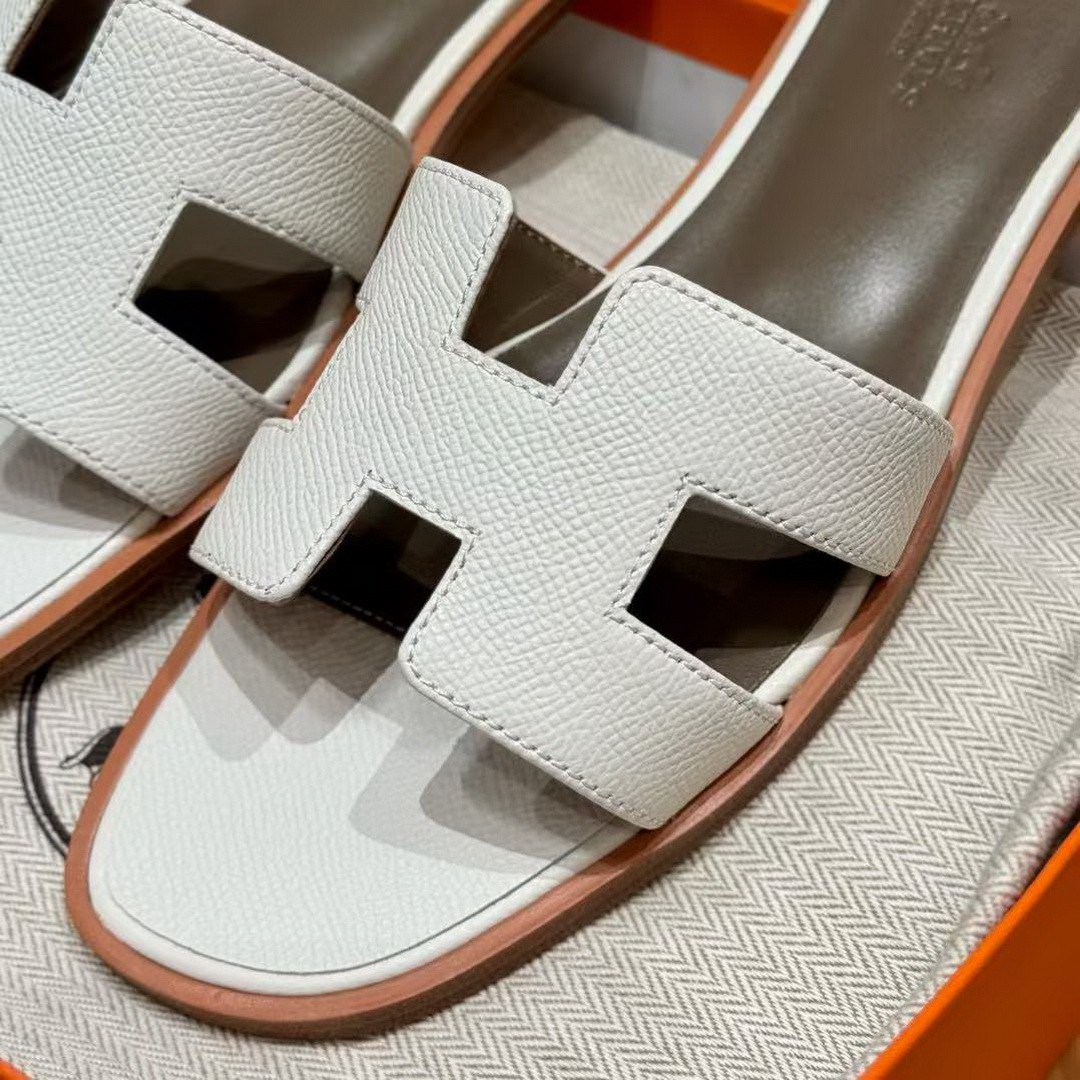 Hermes Oran Sandal Women Epsom Calfskin Blanc Etoupe - Image 10