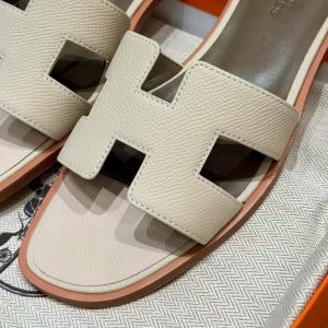 Hermes Oran Sandal Women Epsom Calfskin Craie Etoupe - Image 10