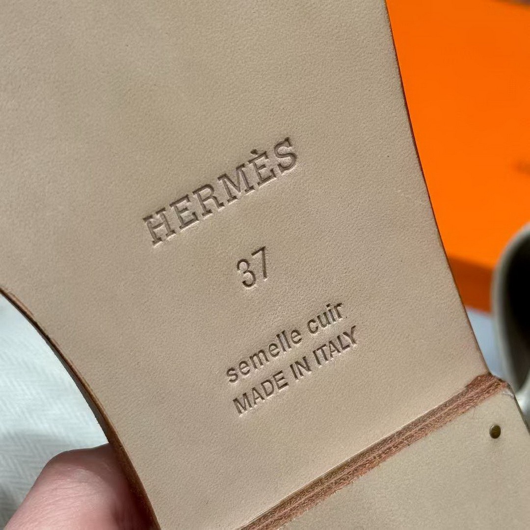 Hermes Oran Sandal Women Epsom Calfskin Craie Etoupe - Image 7