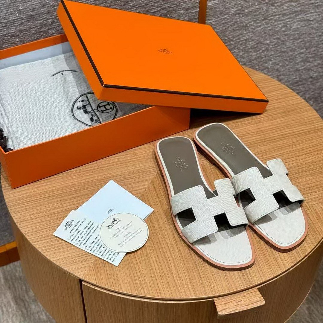 Hermes Oran Sandal Women Epsom Calfskin Craie Etoupe - Image 4