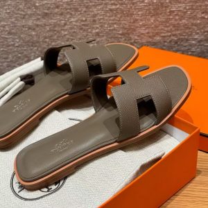 Alternative view of Hermes Oran Sandal Women Epsom Calfskin Etoupe H202272Z X3350