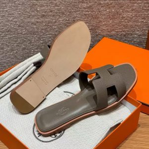 Hermes Oran Sandal Women Epsom Calfskin Etoupe H202272Z X3350 - Image 10