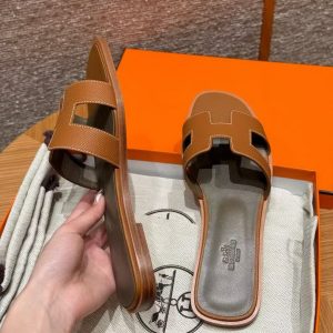 Hermes Oran Sandal Women Epsom Calfskin Gold Etoupe - Image 13