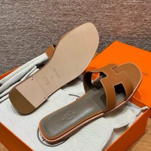 Hermes Oran Sandal Women Epsom Calfskin Gold Etoupe - Image 8