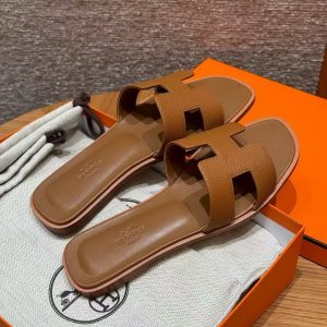 Alternative view of Hermes Oran Sandal Women Epsom Calfskin Gold H222099Z 20340