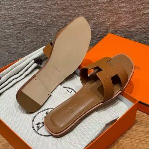 Hermes Oran Sandal Women Epsom Calfskin Gold H222099Z 20340 - Image 6