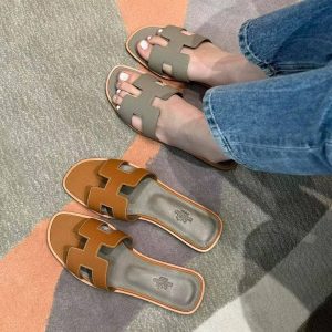 Hermes Oran Sandal Women Epsom Calfskin M8 Gris Asphalte - Image 3