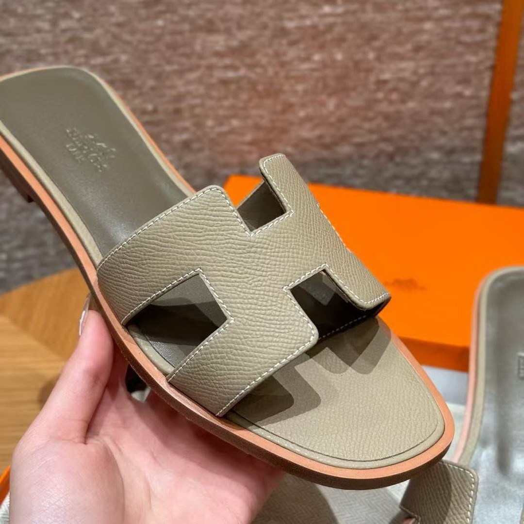Hermes Oran Sandal Women Epsom Calfskin Trench Etoupe - Image 12