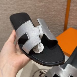 Hermes Oran Sandal Women Goatskin Gris Argenté H261297Z 52350 - Image 12