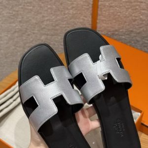 Hermes Oran Sandal Women Goatskin Gris Argenté H261297Z 52350 - Image 11