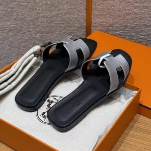 Hermes Oran Sandal Women Goatskin Gris Argenté H261297Z 52350 - Image 7