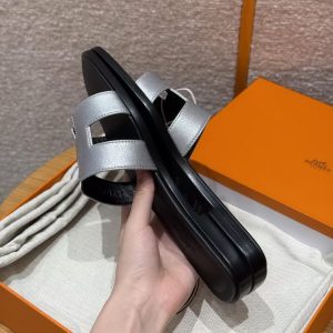 Hermes Oran Sandal Women Goatskin Gris Argenté H261297Z 52350 - Image 5