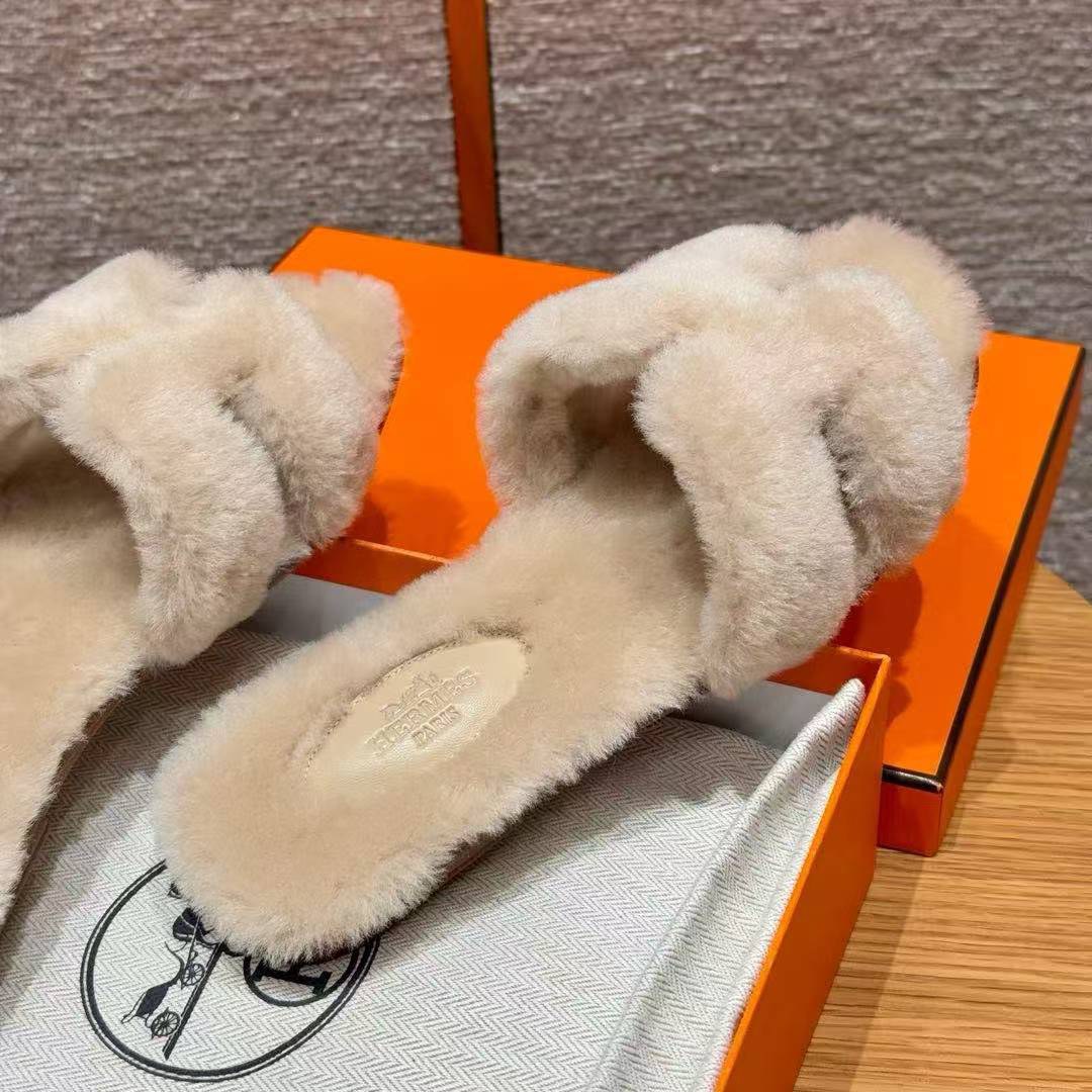Hermes Oran Sandal Women Shearling Beige Camel - Image 11