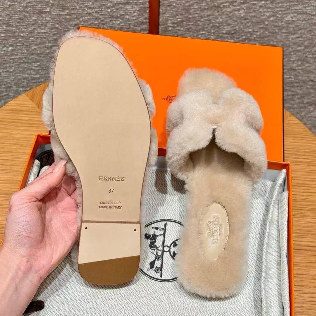 Hermes Oran Sandal Women Shearling Beige Camel - Image 10