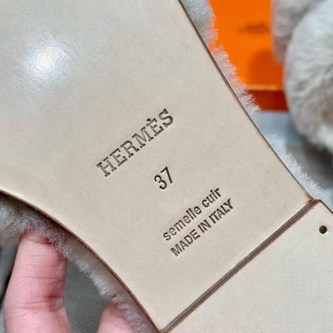 Hermes Oran Sandal Women Shearling Beige Camel - Image 4
