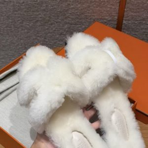 Hermes Oran Sandal Women Shearling Blanc - Image 4