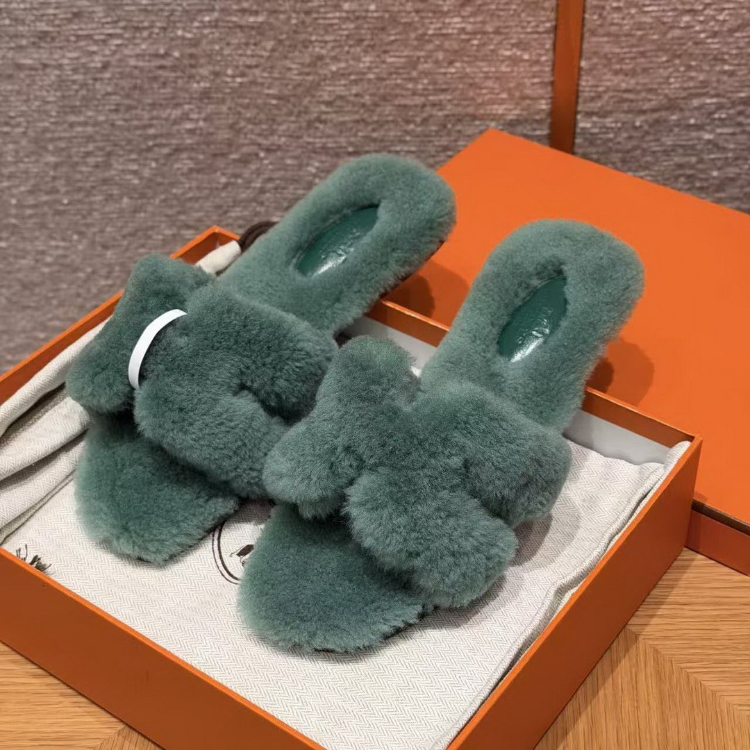 Hermes Oran Sandal Women Shearling Green