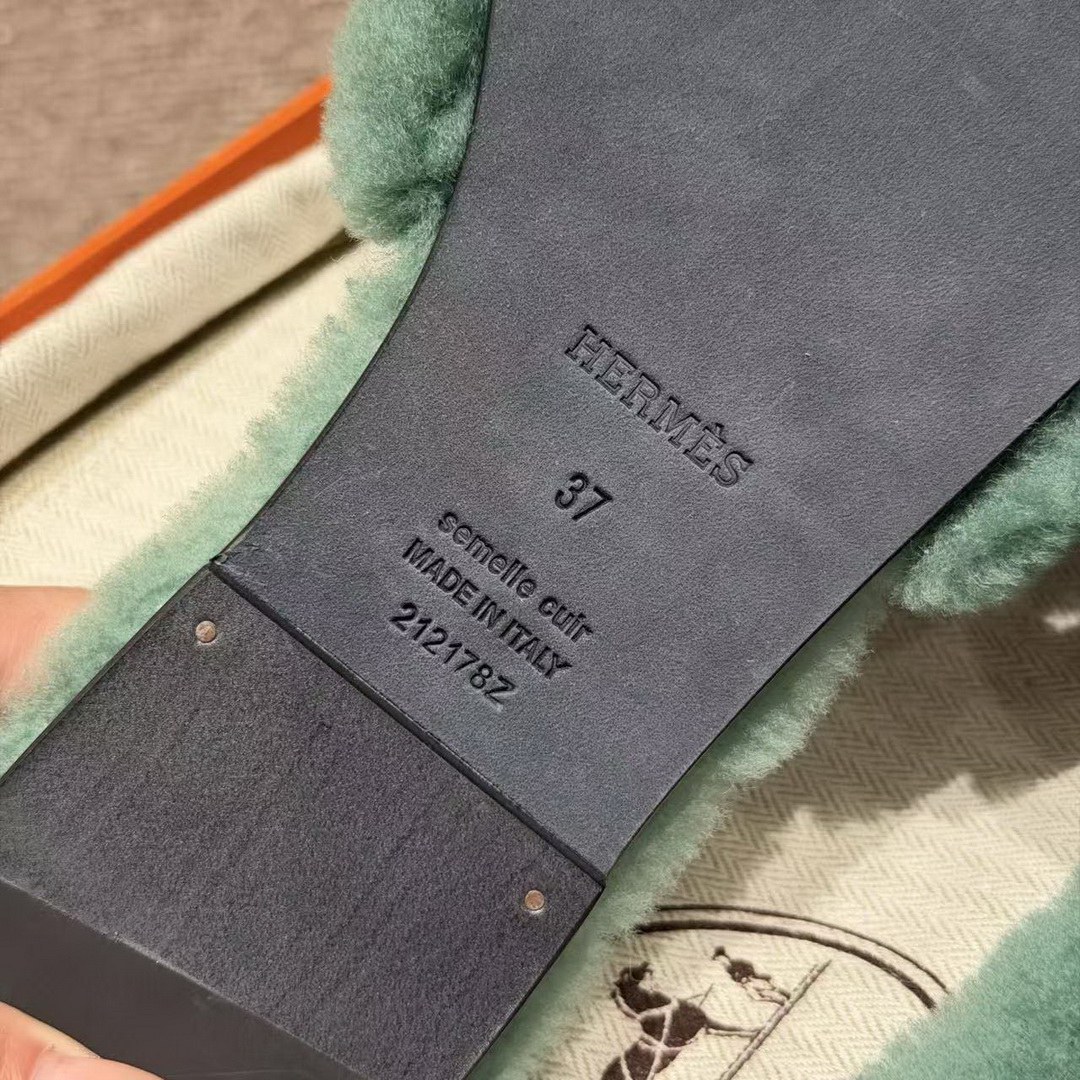 Hermes Oran Sandal Women Shearling Green - Image 12
