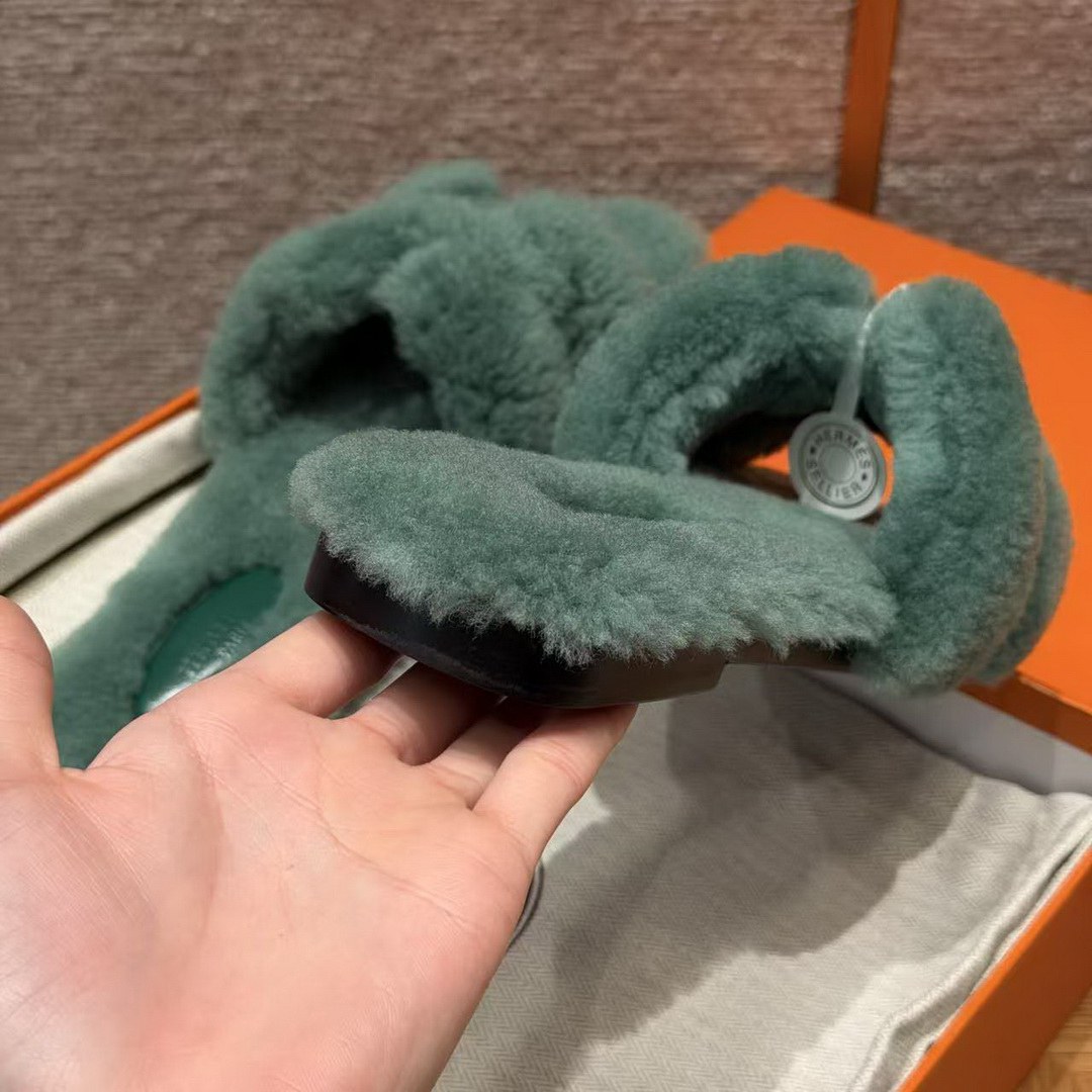 Hermes Oran Sandal Women Shearling Green - Image 11