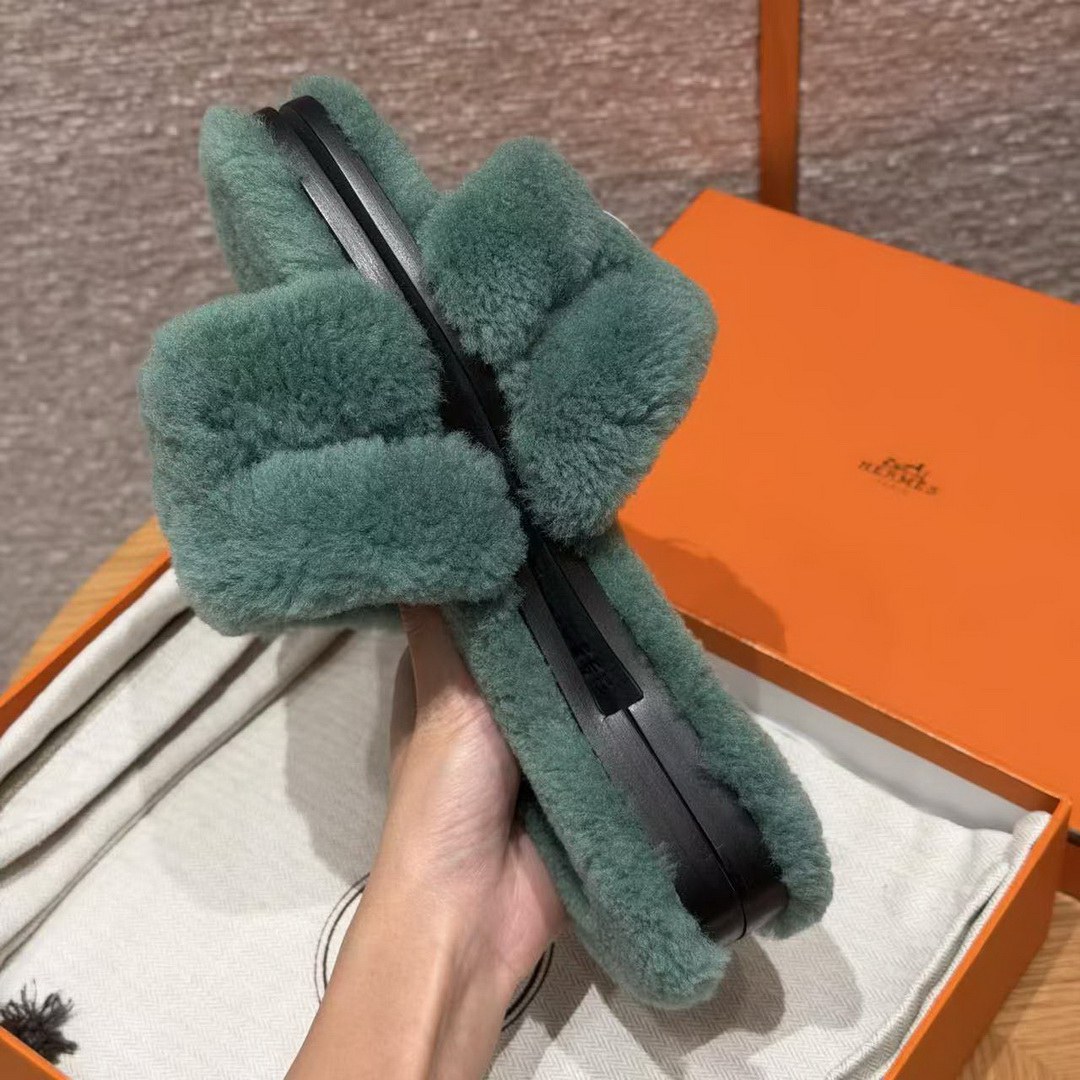 Hermes Oran Sandal Women Shearling Green - Image 6