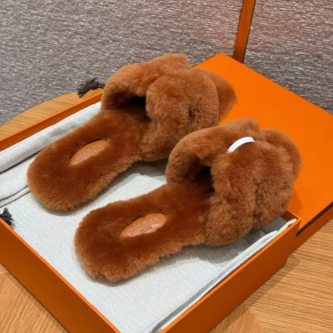 Hermes Oran Sandal Women Shearling Natural H231288Z A4350 - Image 9