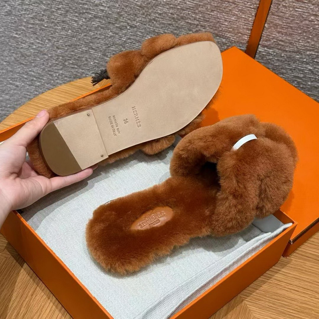 Hermes Oran Sandal Women Shearling Natural H231288Z A4350 - Image 7