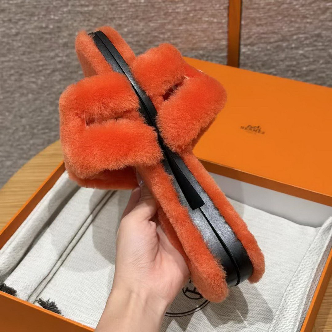 Hermes Oran Sandal Women Shearling Royge De Turin - Image 8