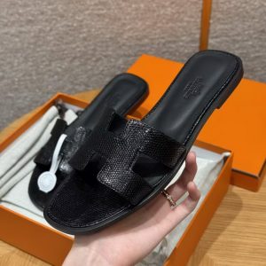 Hermes Oran Sandal Women Shiny Java Lizard Noir - Image 2