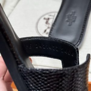 Hermes Oran Sandal Women Shiny Java Lizard Noir - Image 3