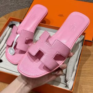 Alternative view of Hermes Oran Sandal Women Shiny Java Lizard Rose Sakura