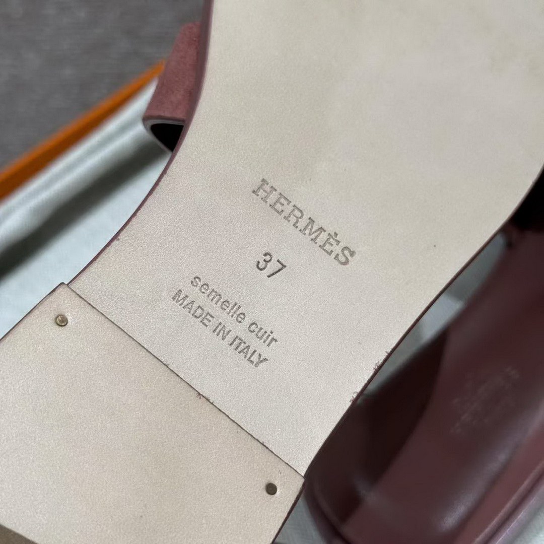 Hermes Oran Sandal Women Suede Goatskin Vintage Rose Color - Image 6