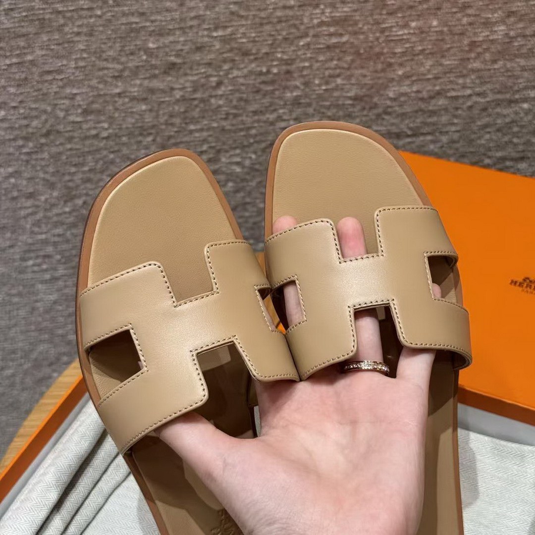 Hermes Oran Sandal Women Swift Calfskin Beige Albinos - Image 9