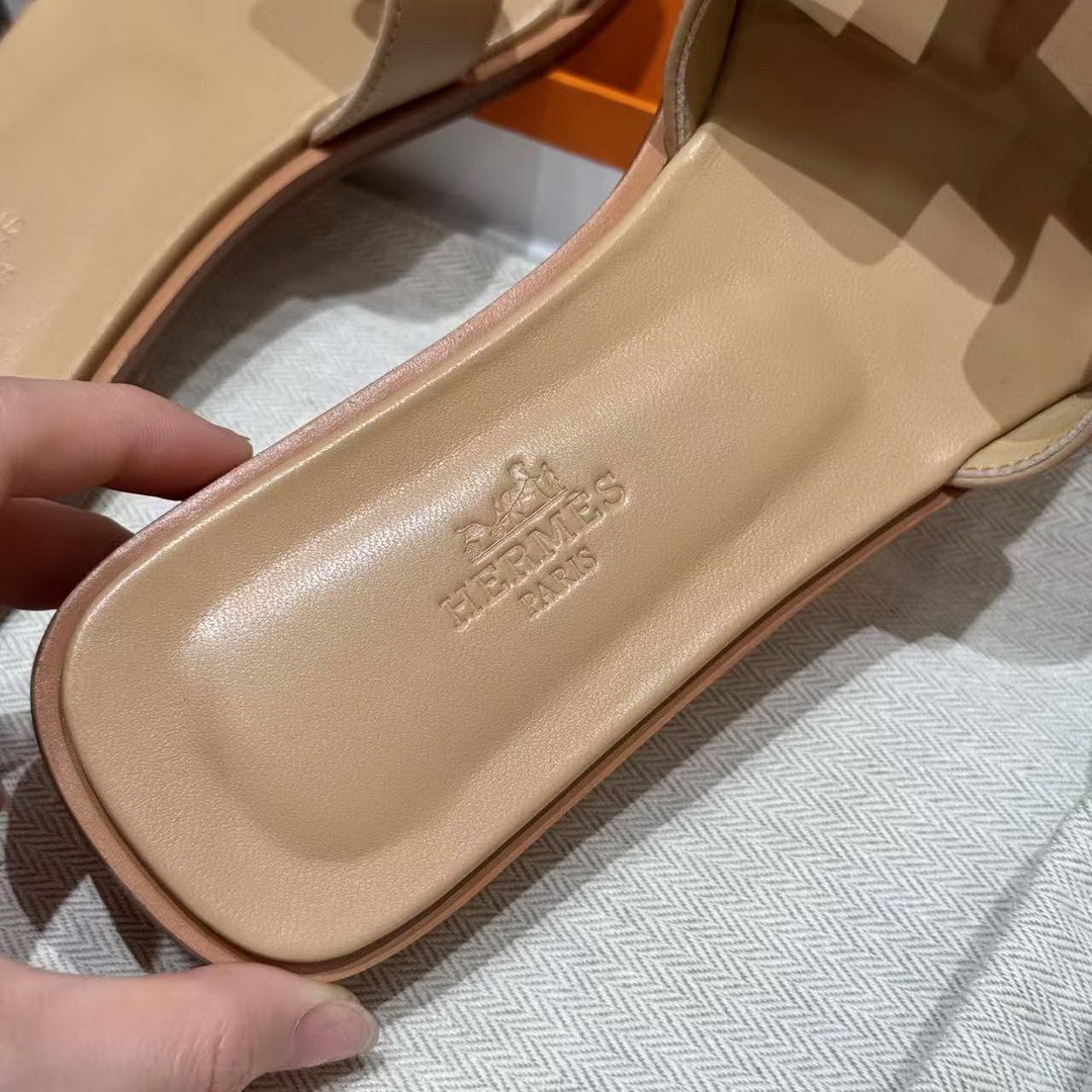 Hermes Oran Sandal Women Swift Calfskin Beige Albinos - Image 7