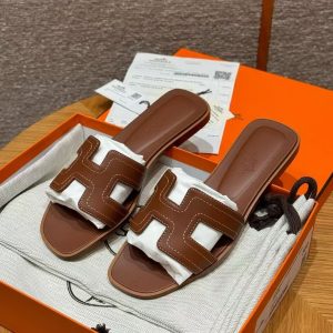 Hermes Oran Sandal Women Swift Calfskin Blanc Gold - Image 16