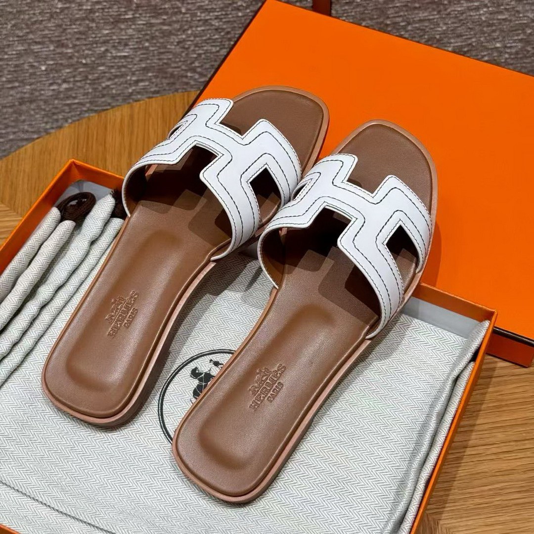 Hermes Oran Sandal Women Swift Calfskin Blanc Natural - Image 13